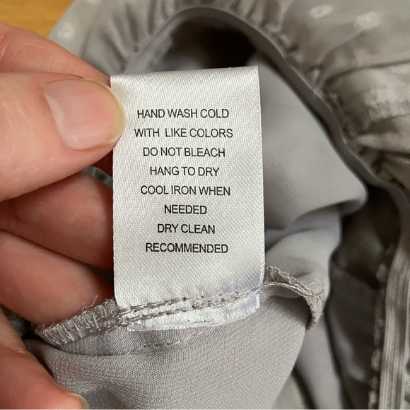 Daniel Rainn Gray Sleeveless Polka Dot Blouse - Picture 6 of 8